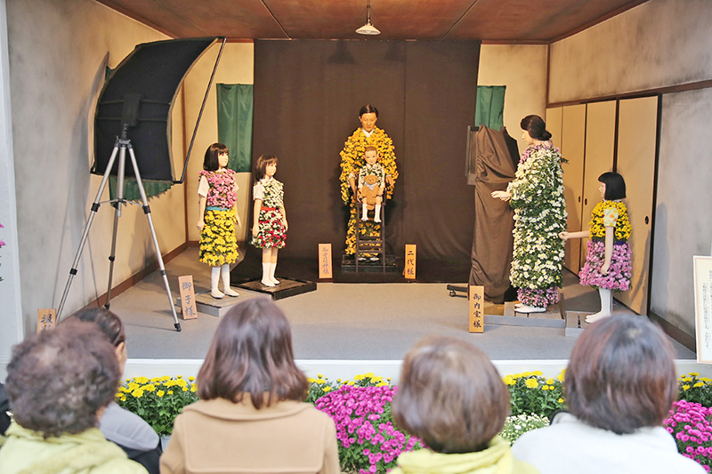 菊人形展（平成27年） 宗教法人 霊波之光